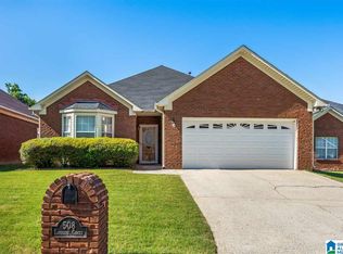 508 Lakeside Cir, Center Pt, AL 35215