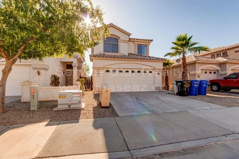 3 bed, 2.5 bath, 1557 sqft, $1,895 — Photo 1