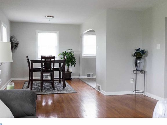 5th image of 611 Glencroft Cir