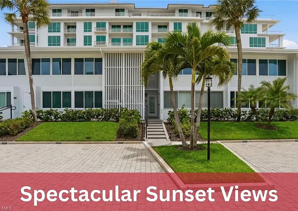 1065 Gulf Shore Blvd N #108