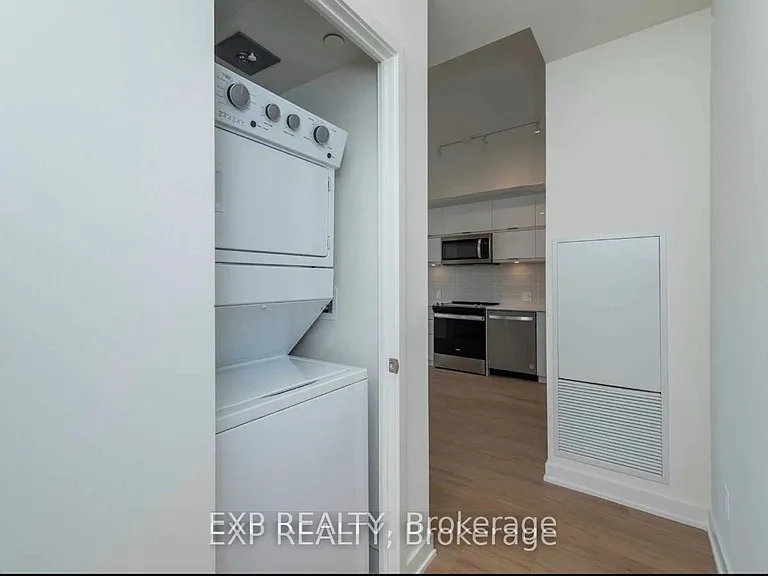 10 Deerlick Ct #704 — Photo 16
