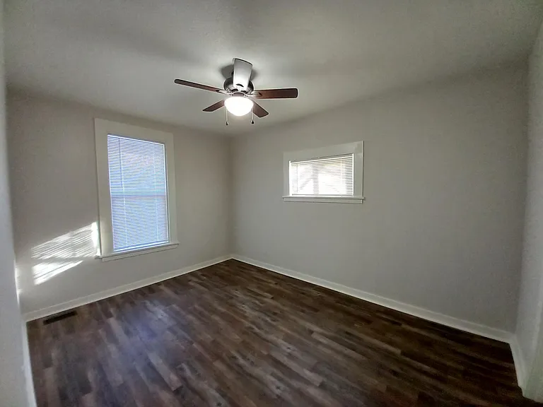 5127 N Monroe St — Photo 7