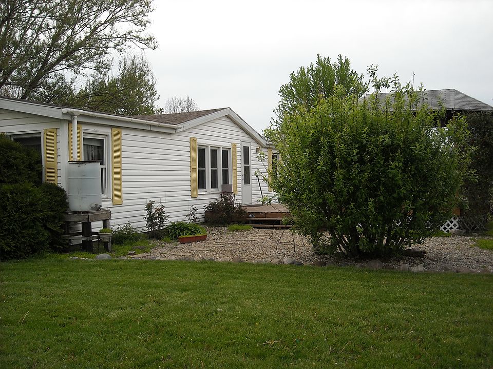 1st image of 635 E Holmes St