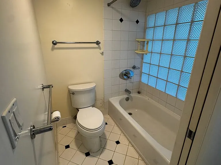 801 S King St #1508 — Photo 12