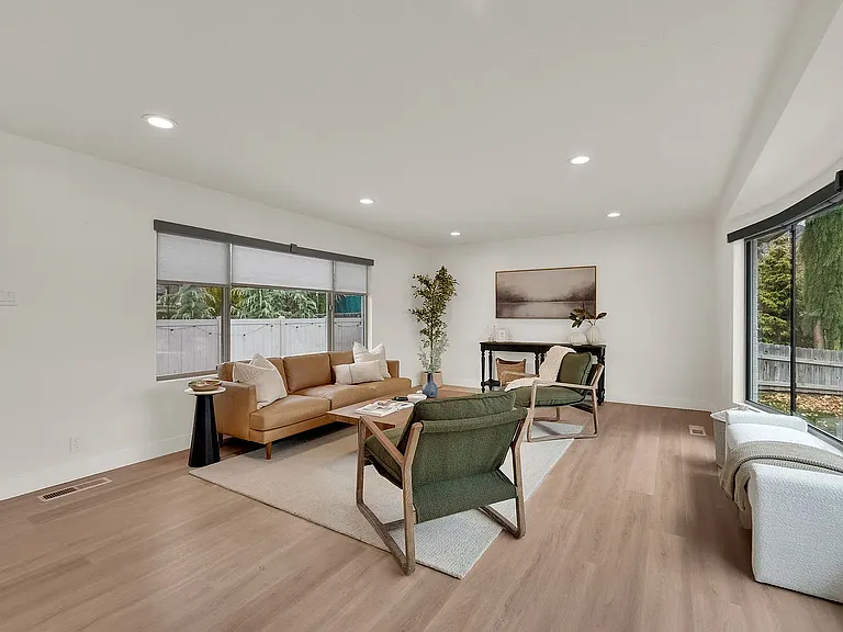 2311 E Delia Dr #R — Photo 18