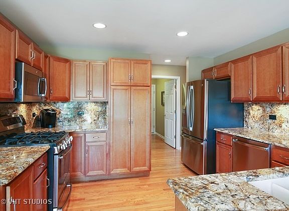 3rd image of 2257 James Leigh Dr