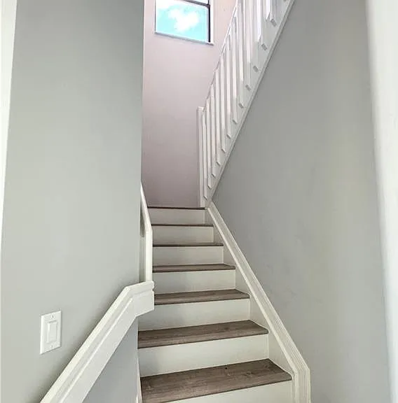 8984 Madrid Cir — Photo 9