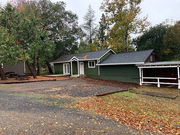 2nd image of 1061 La Grande Ave #B