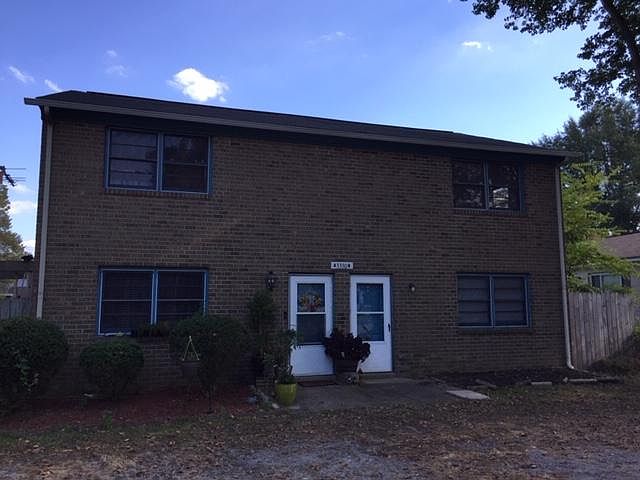1st image of 3310 Woodlawn St #B