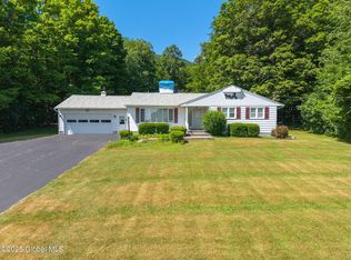 921 Altamont Voorheesville Rd, Altamont, NY 12009