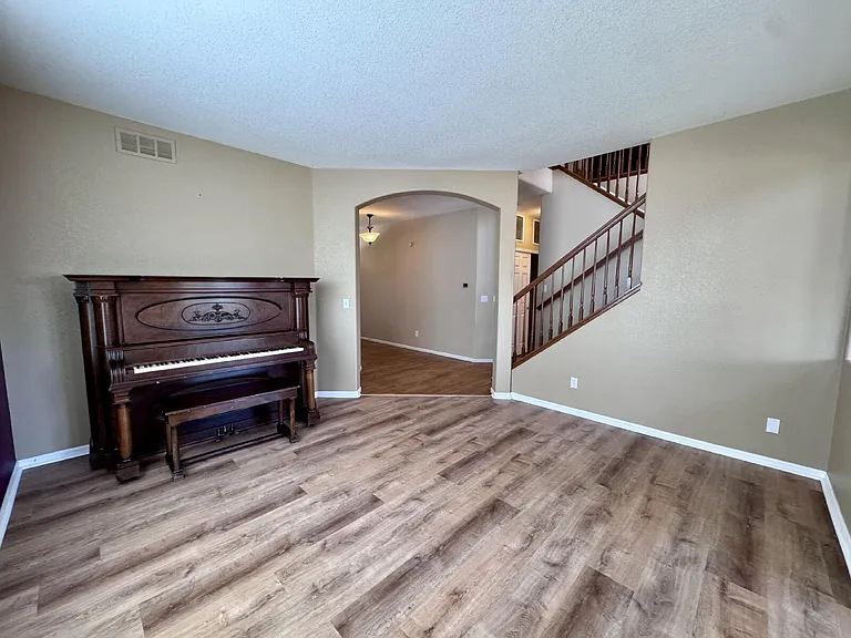 7031 S Oak Hill Cir — Photo 7