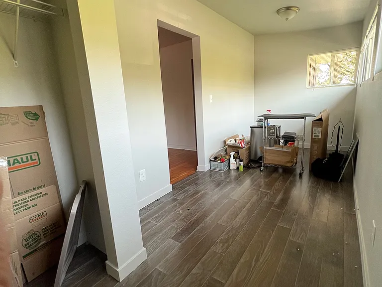 554 SW Jefferson Ave #5 — Photo 6