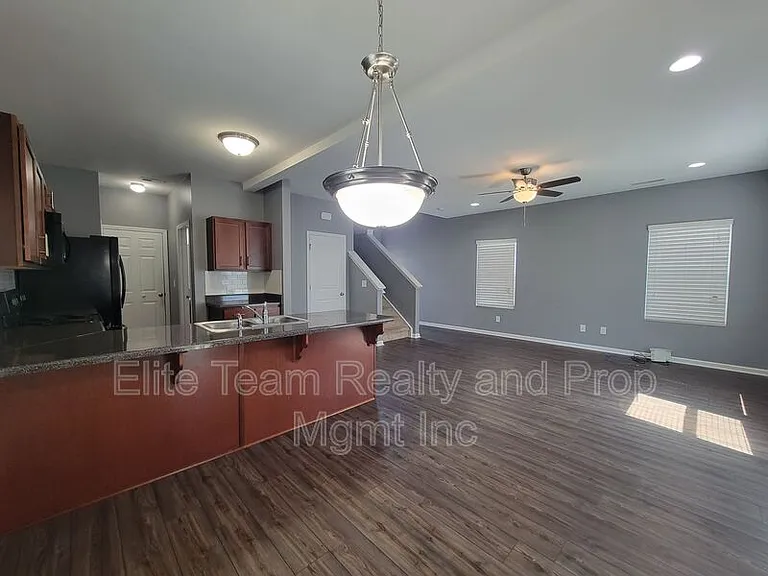 1349 Haestad Ct — Photo 3