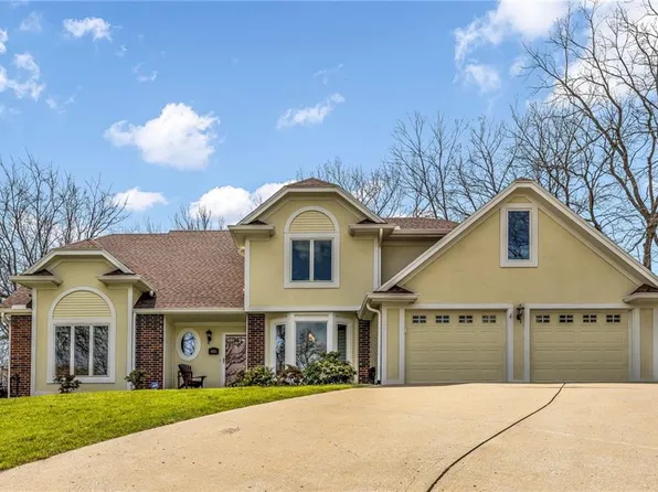 9805 NW 73rd Ter, Weatherby Lake, MO 64152