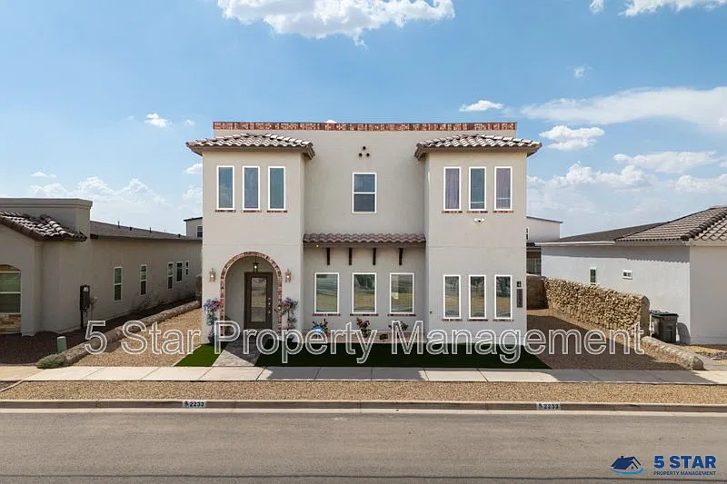 2233 Mike Price Dr