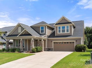 1218 Kings Grove Dr, York, SC 29745