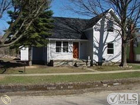 1046 front.jpg