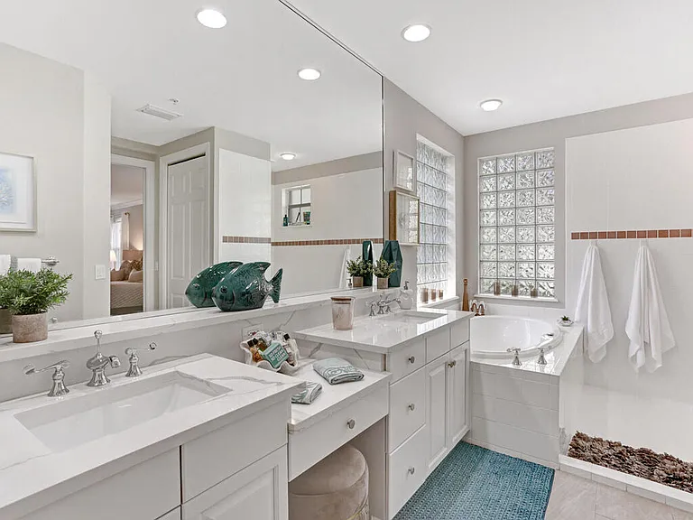 2847 Tiburon Blvd E #101-1 — Photo 23