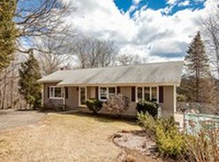 30 Quarry Rd, Branford, CT 06405