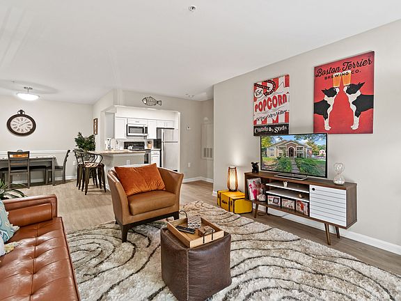 4th image of 11842 Federalist Way #70933
