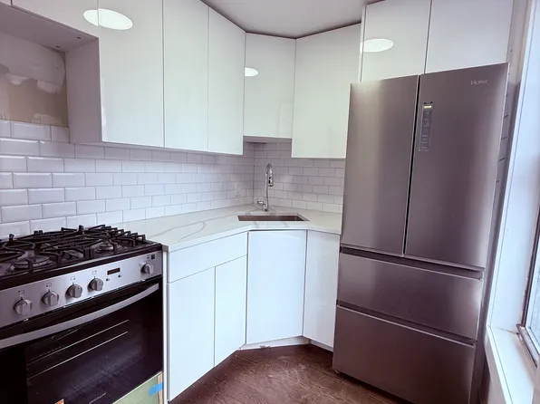 25 Hackensack Plank Road image 1 of 5