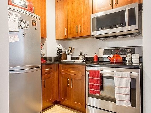 4th image of 176 W 86th St APT 8E