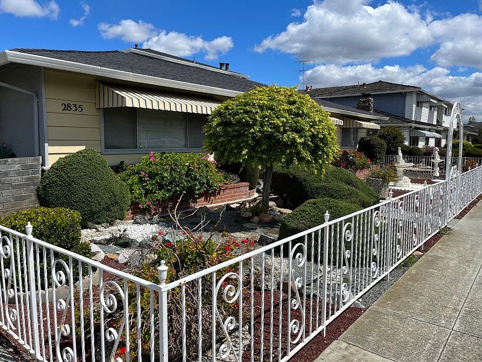 1st image of 2835 Malabar Ave #4