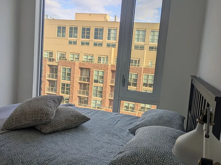 1808 Saint Clair Ave W #1005 — Photo 34