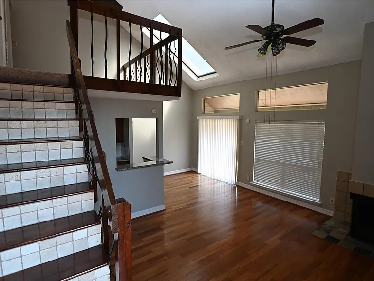 8455 Sands Point Dr — Photo 5
