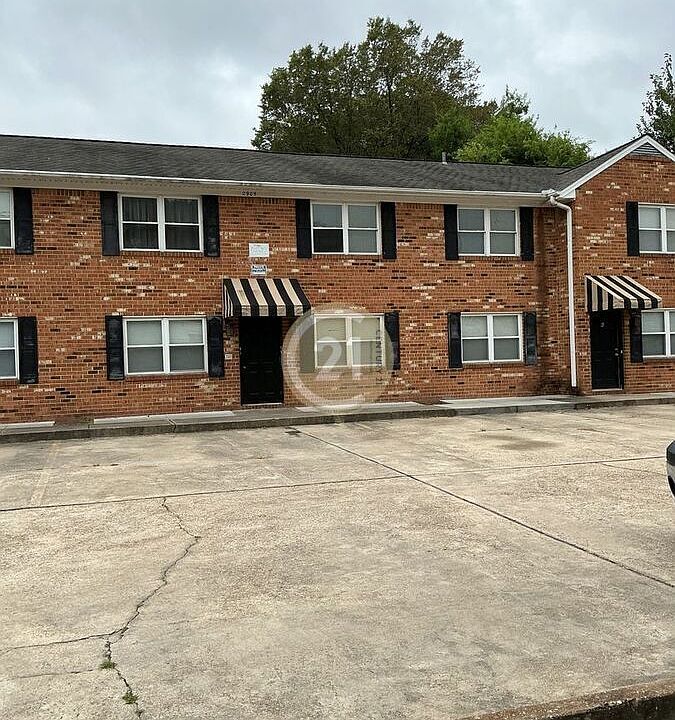 1st image of 2905 Llewellyn Ave APT 5
