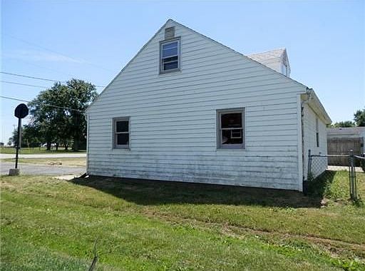 4th image of 1430 N State Route 48