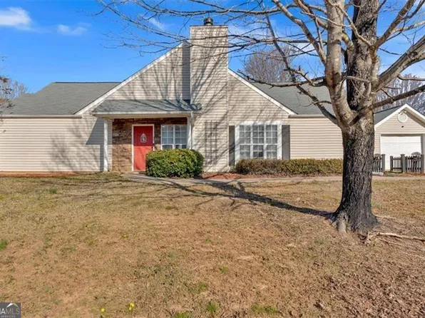 37 Village Dr, Cartersville, GA 30121