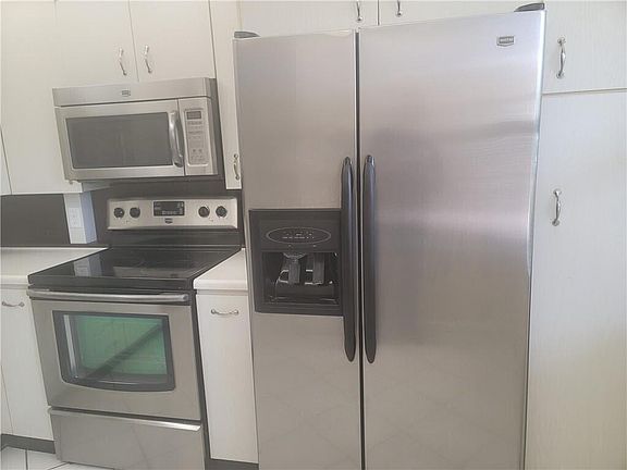 3rd image of 2504 Antigua Ter APT H1