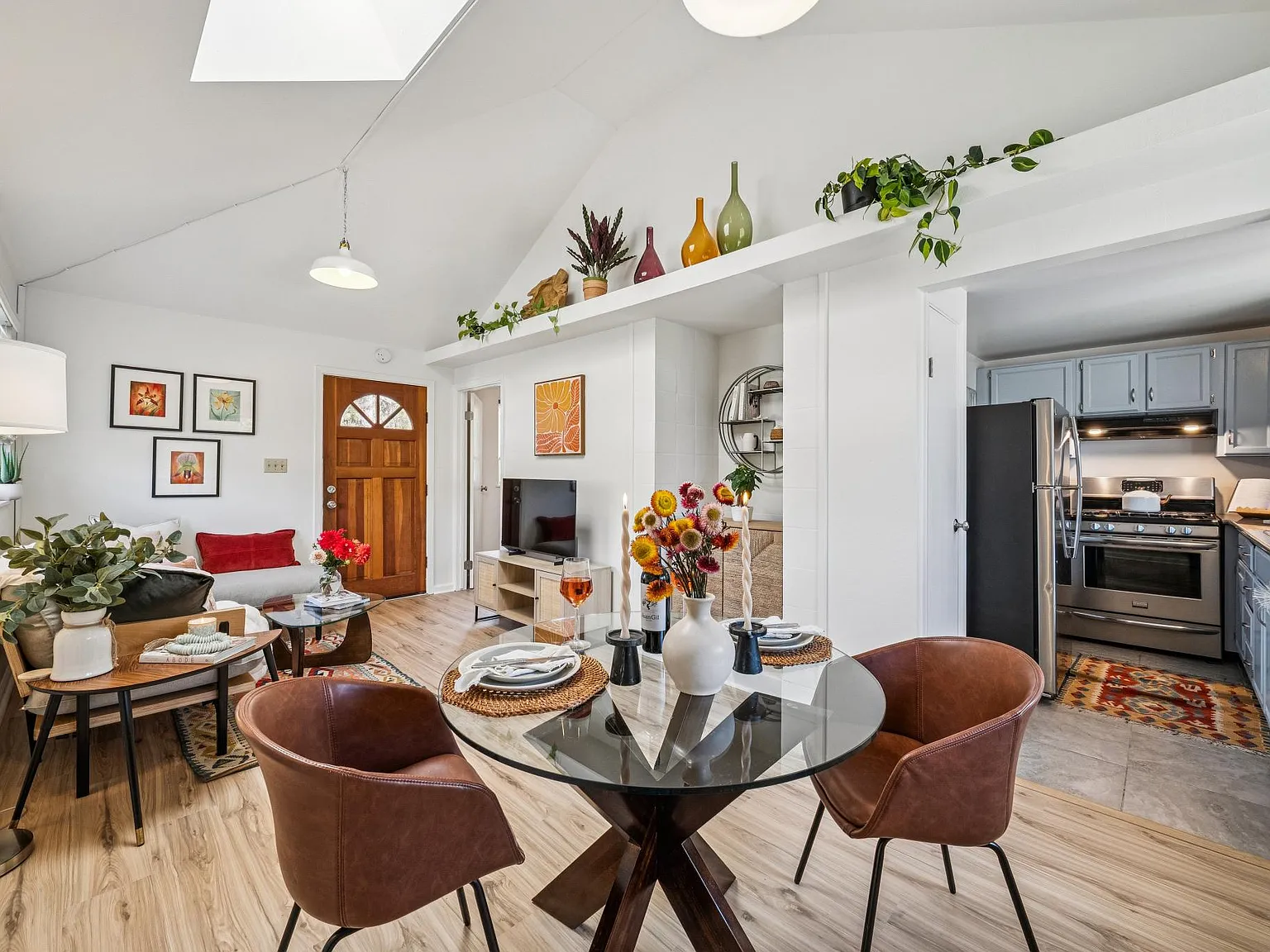 1 bed, 500 sqft, $3,500 — Photo 2