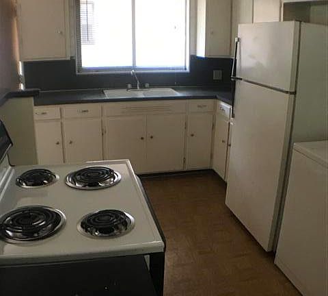 3rd image of 917 Keith Ln APT B