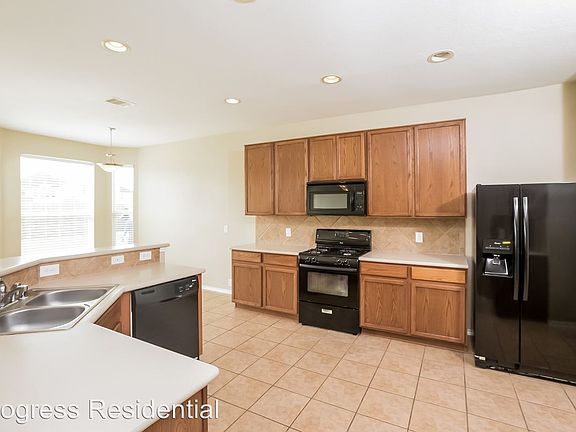 04-Kitchen