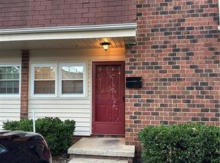 716 Shawnee Dr APT E, Burlington, NC 27215