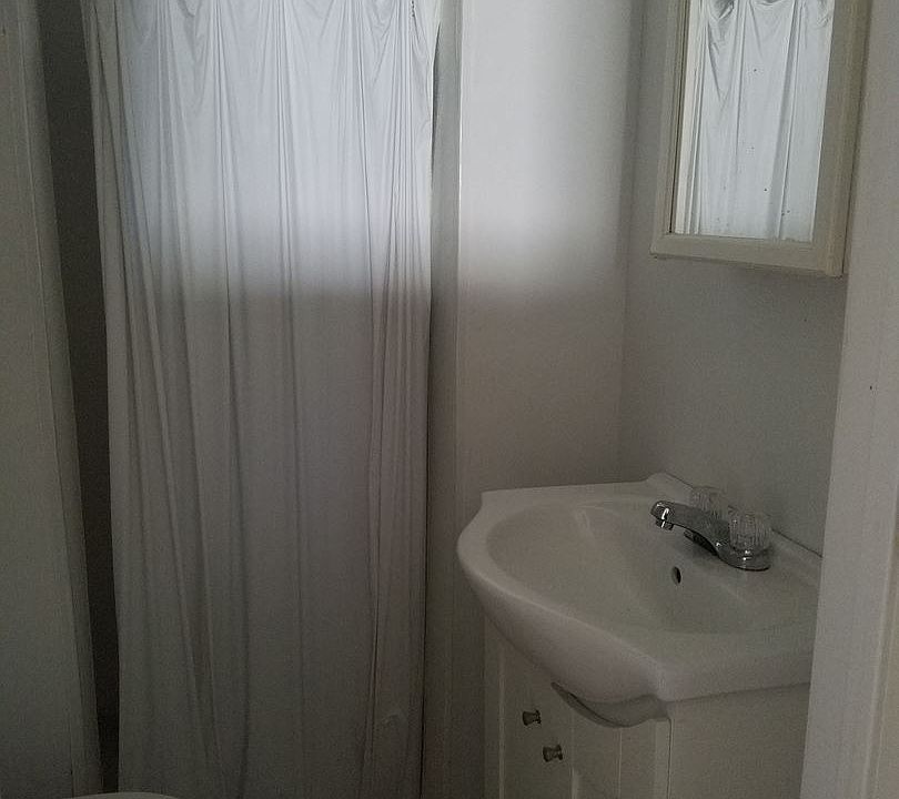2nd image of 50 N Elm St APT 1