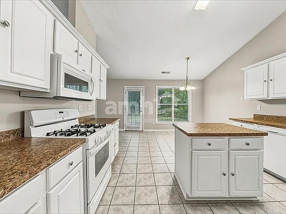 4th image of 3262 Millhollow Ter