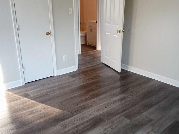 4th image of 1708 Iroquois St