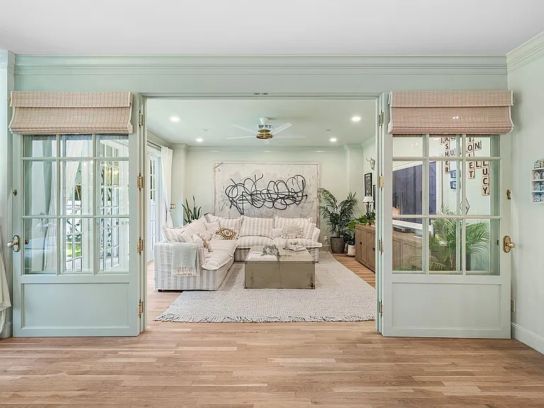 477 NE Spanish Ct — Photo 21