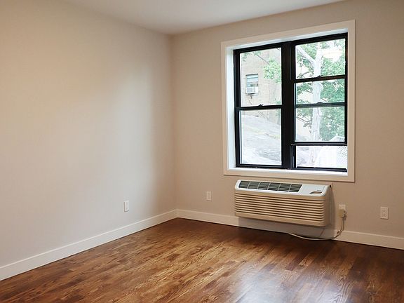 3rd image of 3212 Johnson Ave #3