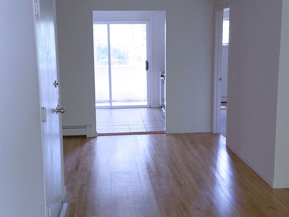 5th image of 12-14 Arbor Hill Dr #15