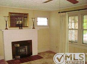 Living room & gas logs