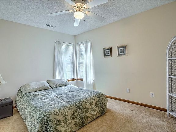 3rd image of 5016 NW Nantucket Dr