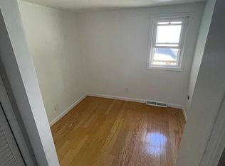 8522 Liable Rd, Highland, IN 46322