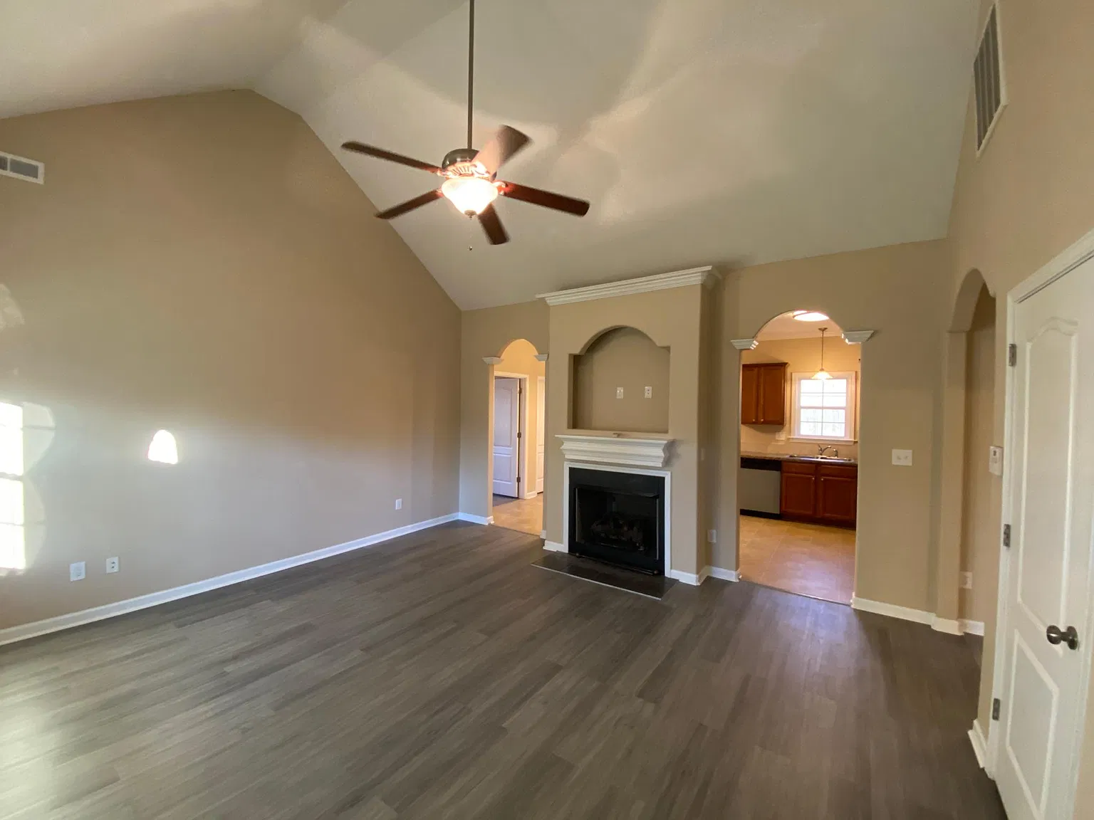 117 Meta Breeze Ln — Photo 2