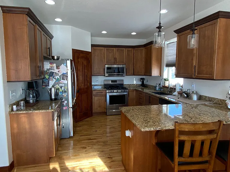 1363 Donegal St — Photo 3