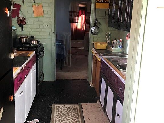 3rd image of 1516 Texas Ave