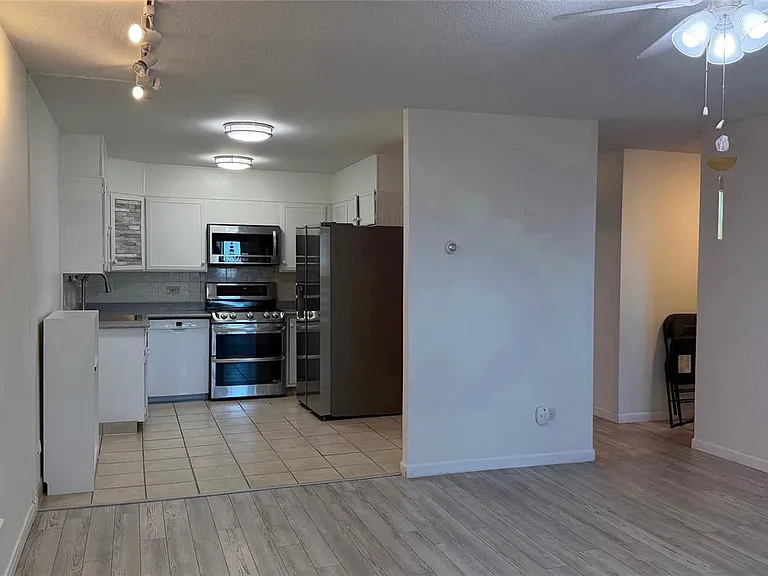 9155 E Center Ave #2B — Photo 4